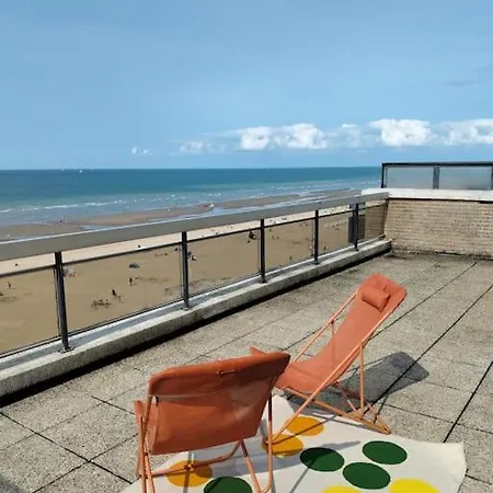 Apartment Met Fenomenaal Zeezicht