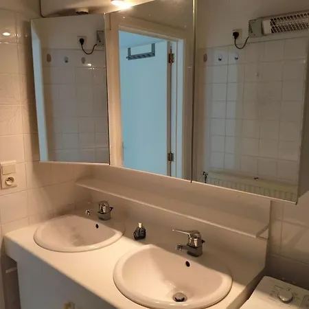 Met Fenomenaal Zeezicht *